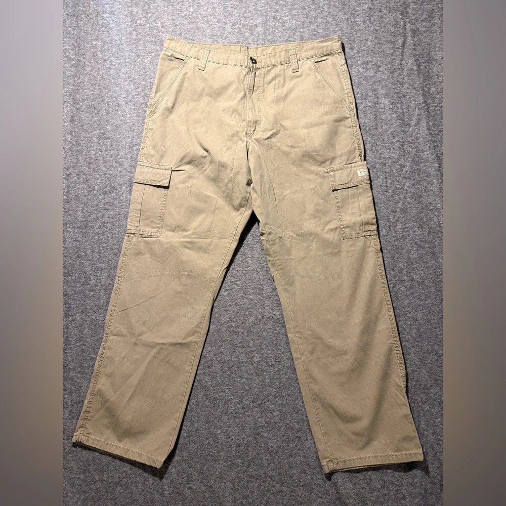 Wrangler Cargo Khaki Pants mens 38x32 tan brown cotton Straight comfort nice!